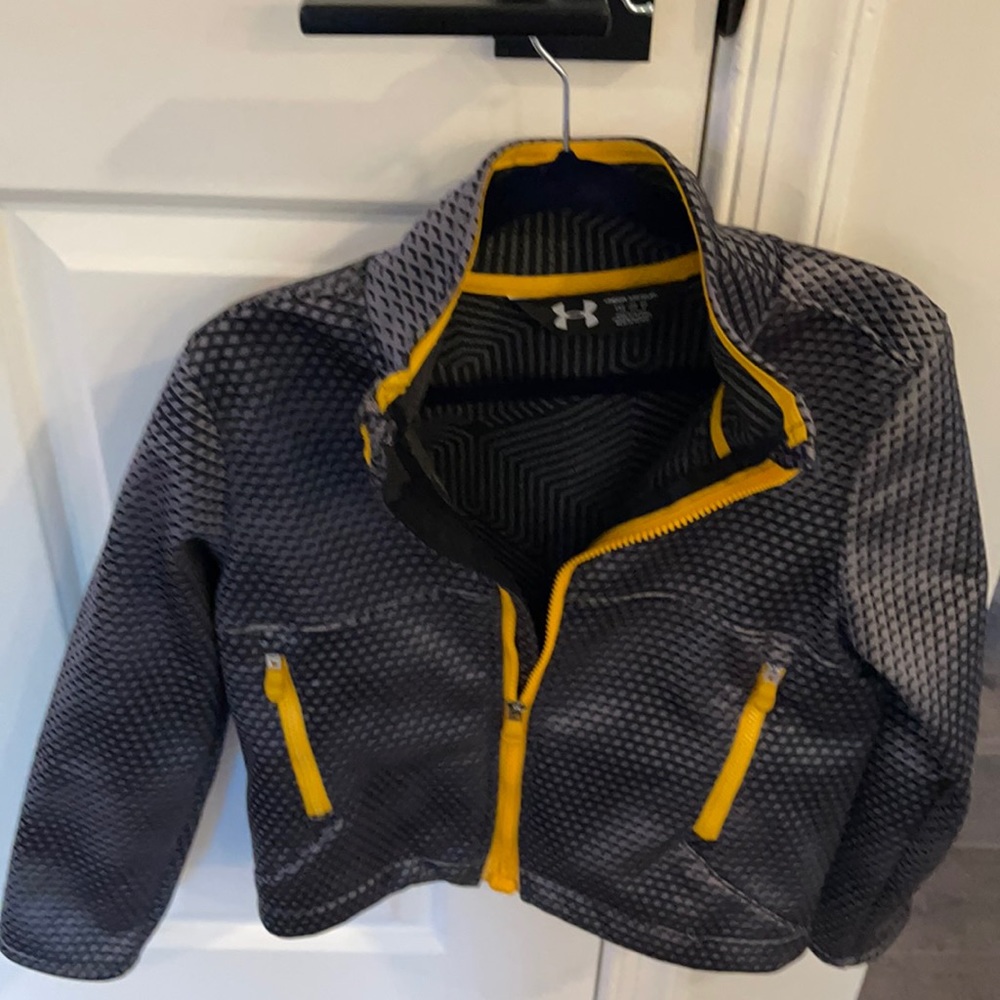 Under Armour cold gear Infrared size Y/XS jacket